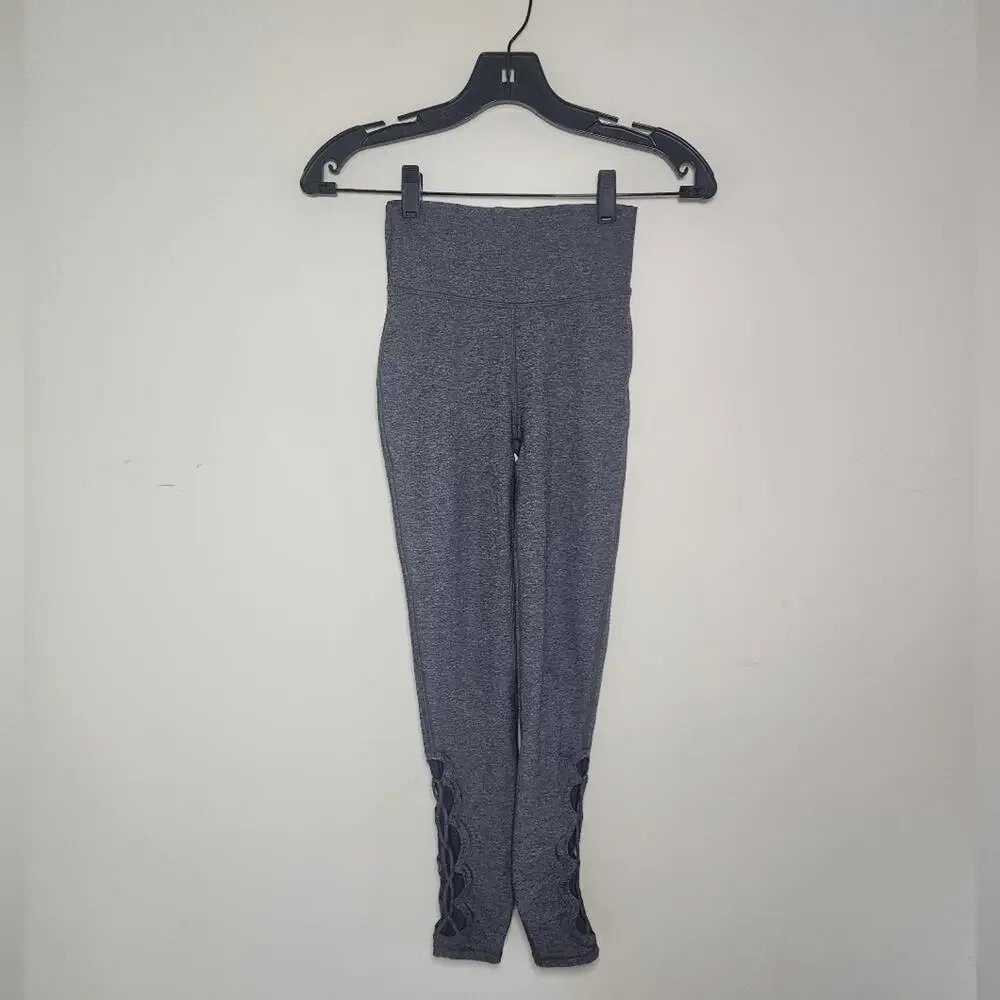 Women's Lululemon Gray Tied To It Leggings Sz 2